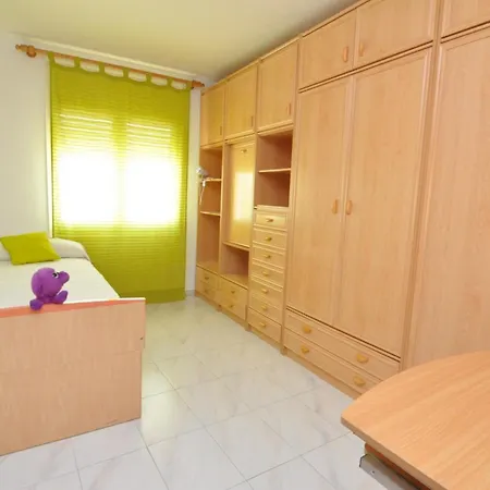 Rnet - Porthos Apartment Roses